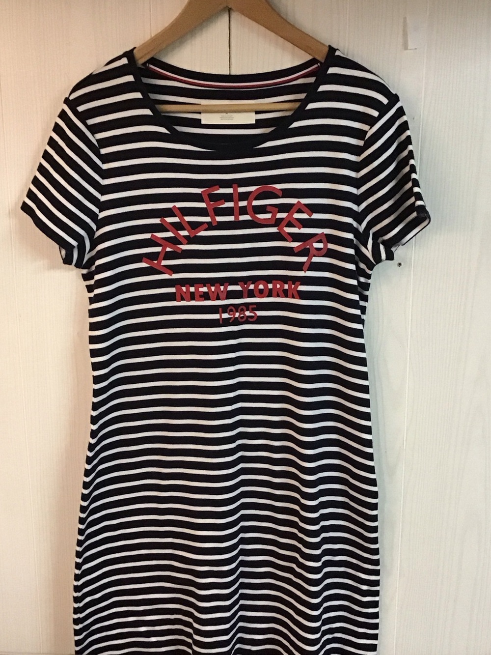 ♥️5/25$ Tommy Hilfiger Navy & White Striped Tee dress